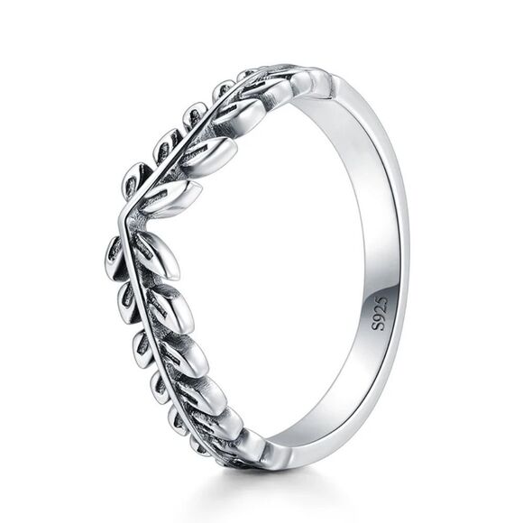 925 Oxidized Silver Leaves Wreath Ring - Picture 1 of 8